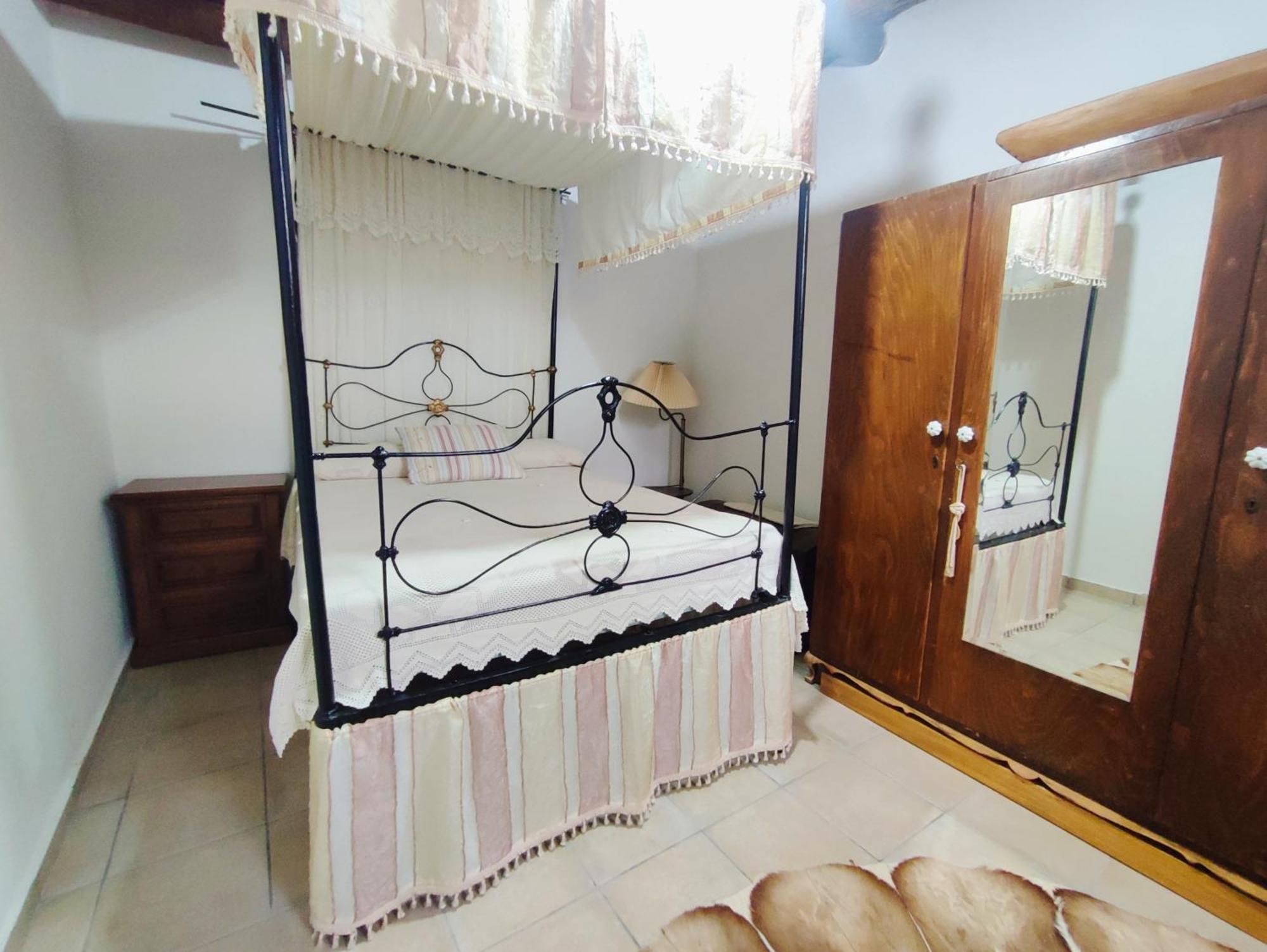 Faith'S Stone House Guest House Simou Ngoại thất bức ảnh